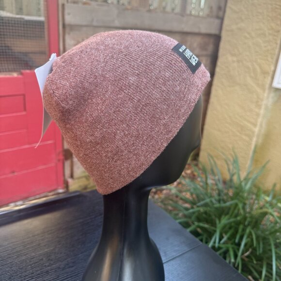 Mountain Hardwear MHW Logo Beanie Unisex One Size Hat Purple Winter Warm New - Picture 6 of 7